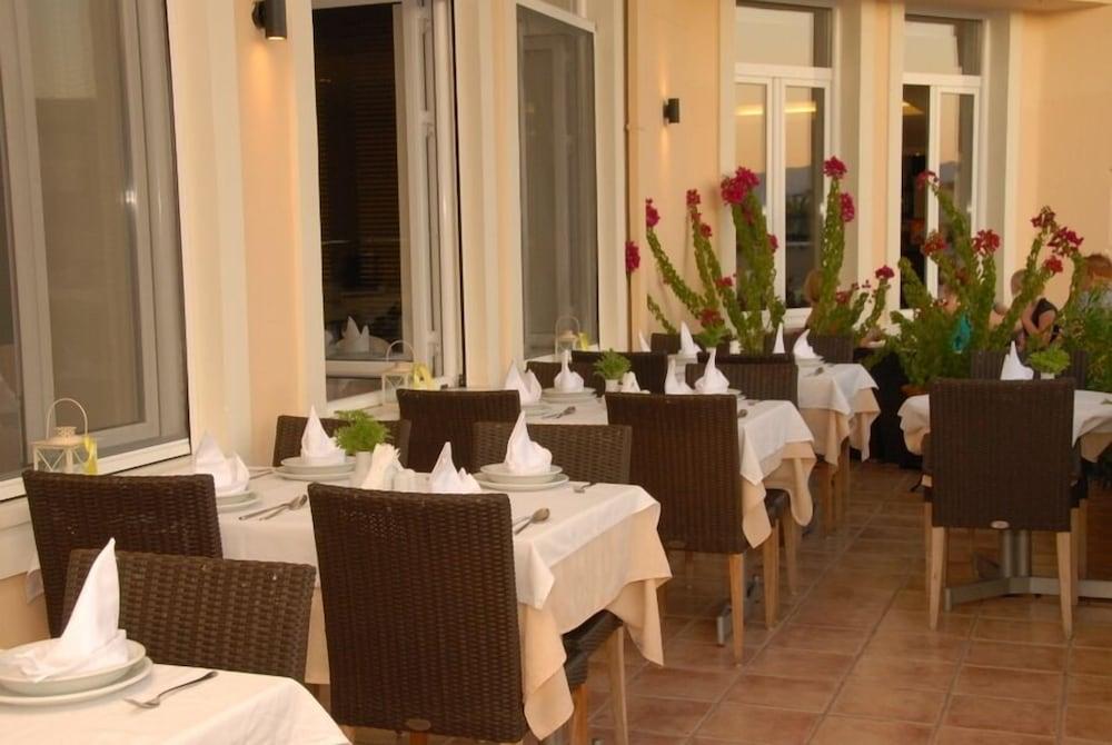 Bitzaro Grande Hotel & Suites Kalamákion Esterno foto