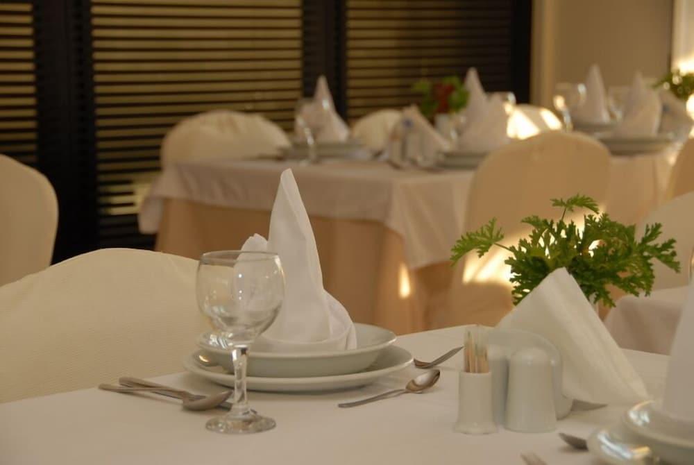 Bitzaro Grande Hotel & Suites Kalamákion Esterno foto