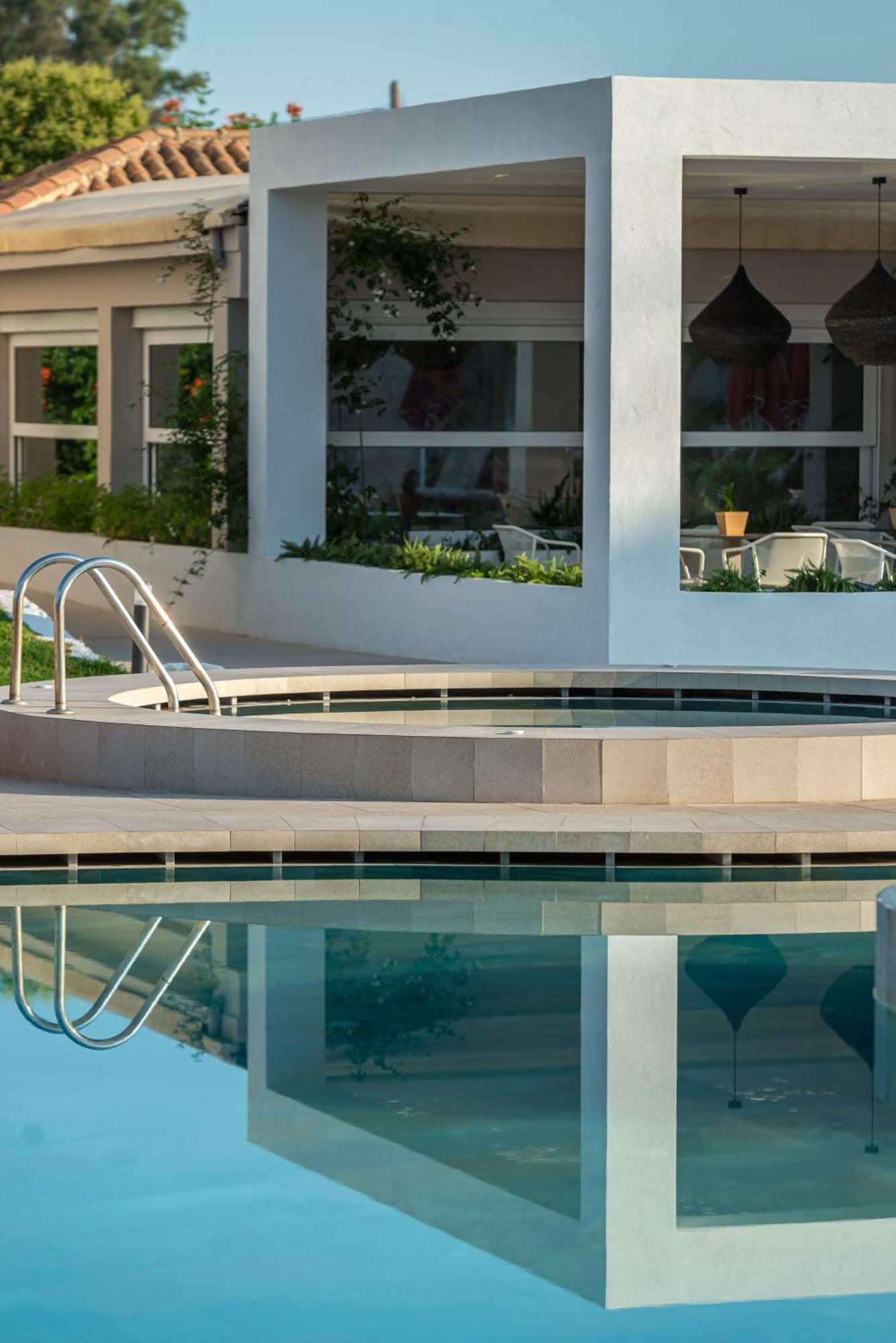 Bitzaro Grande Hotel & Suites Kalamákion Esterno foto