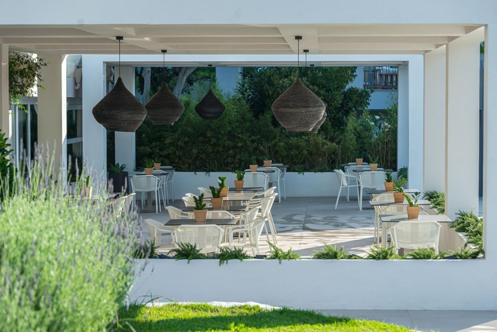 Bitzaro Grande Hotel & Suites Kalamákion Esterno foto