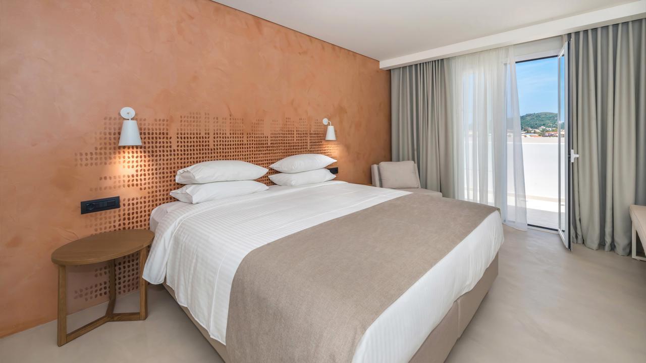 Bitzaro Grande Hotel & Suites Kalamákion Esterno foto