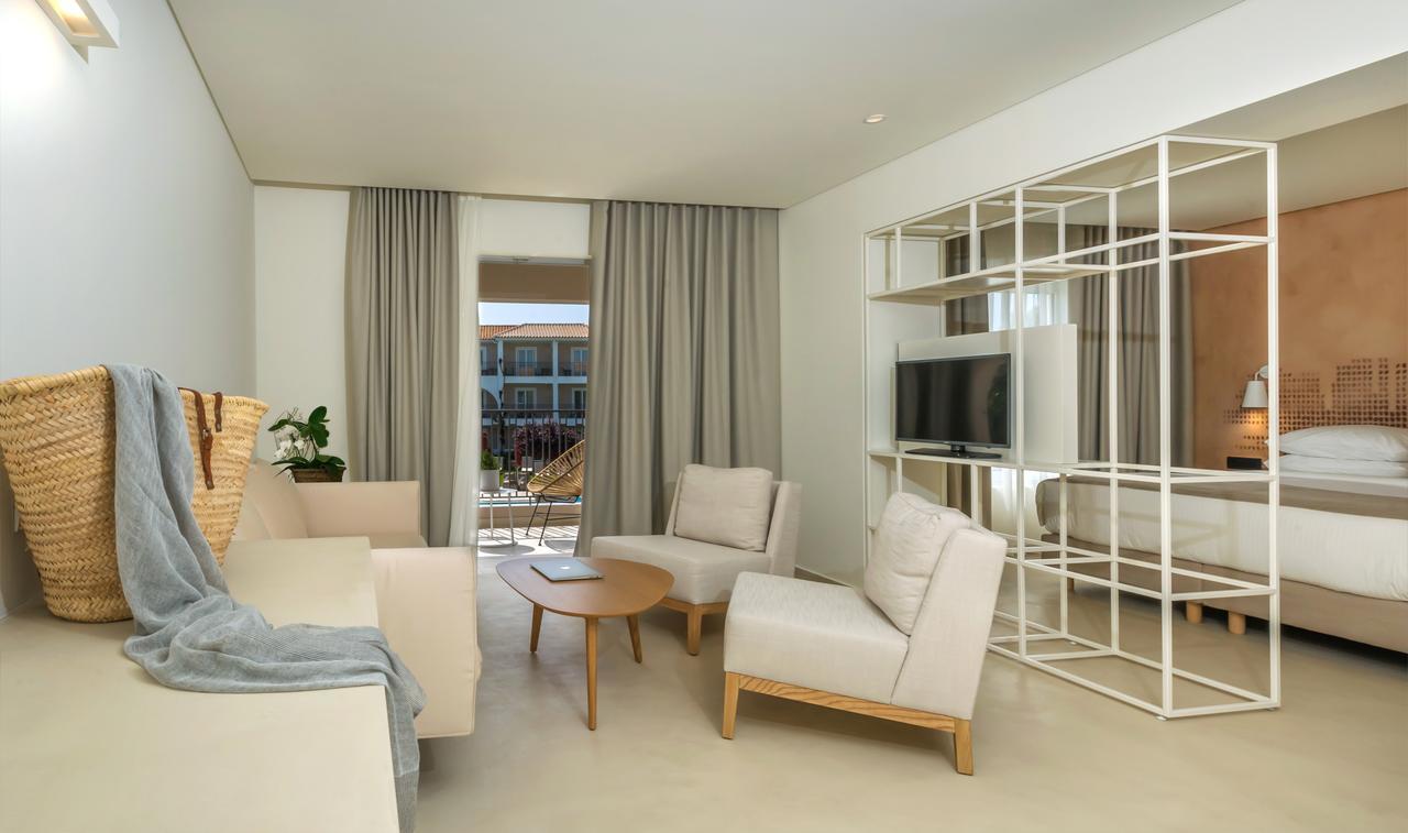 Bitzaro Grande Hotel & Suites Kalamákion Esterno foto